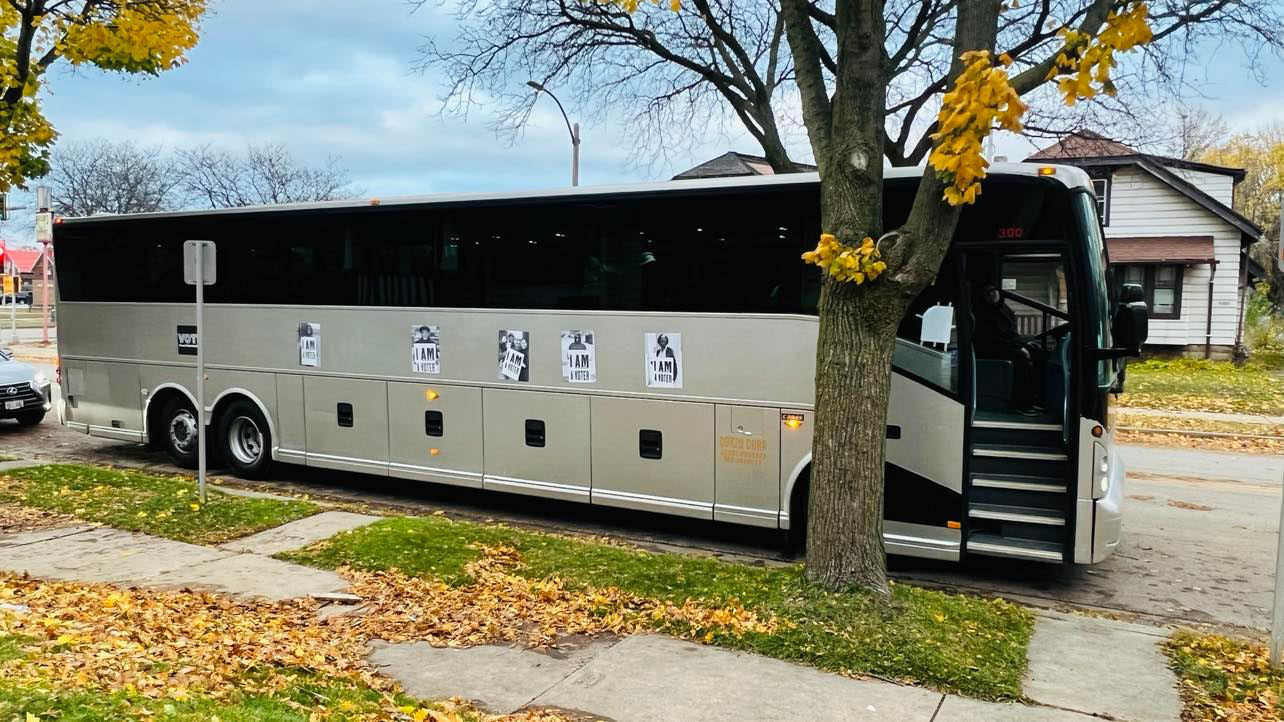 Chicago Coach bus Tour Vanhoo